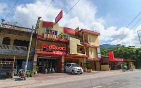 RedDoorz @ Parapat